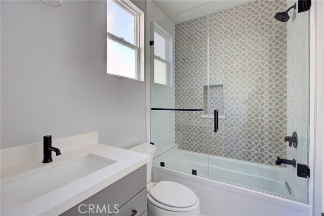 2122 Perry Avenue, Redondo Beach, California 90278, 5 Bedrooms Bedrooms, ,4 BathroomsBathrooms,Residential,Sold,Perry,PV19015691