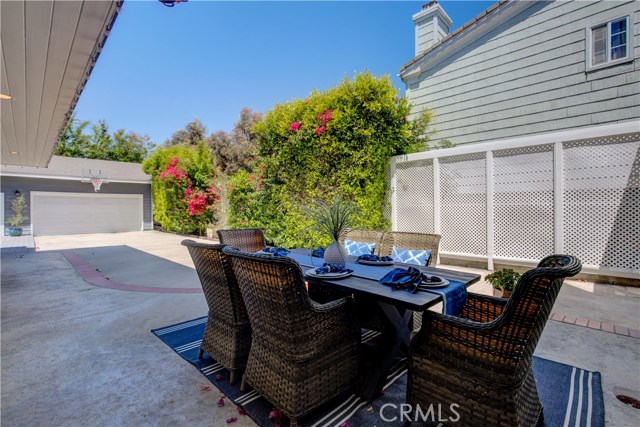 1751 3rd Street, Manhattan Beach, California 90266, 5 Bedrooms Bedrooms, ,2 BathroomsBathrooms,Residential,Sold,3rd,SB20098156