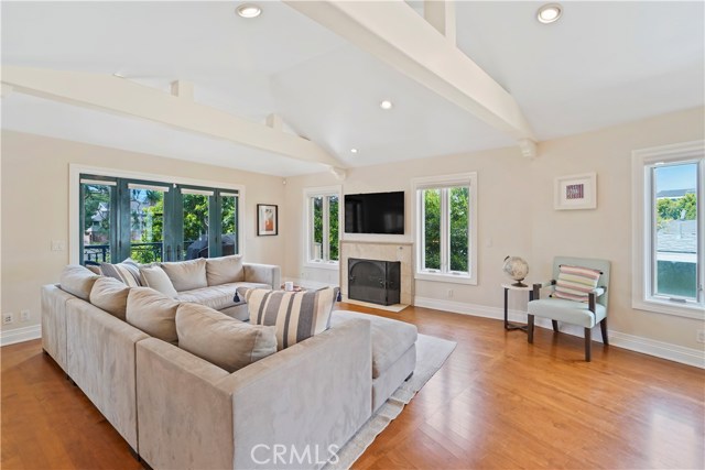 2507 Valley Drive, Manhattan Beach, California 90266, 4 Bedrooms Bedrooms, ,3 BathroomsBathrooms,Residential,Sold,Valley,SB20107984