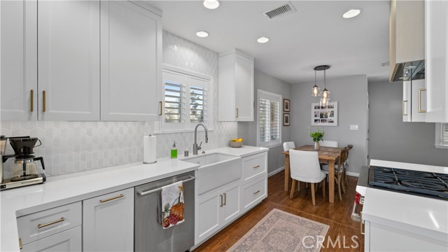 1906 Nelson Avenue, Redondo Beach, California 90278, 3 Bedrooms Bedrooms, ,2 BathroomsBathrooms,Residential,Sold,Nelson,SB21009016