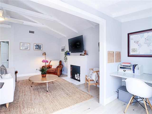 2801 Valley Drive, Manhattan Beach, California 90266, 2 Bedrooms Bedrooms, ,1 BathroomBathrooms,Residential,Sold,Valley,SB19012172