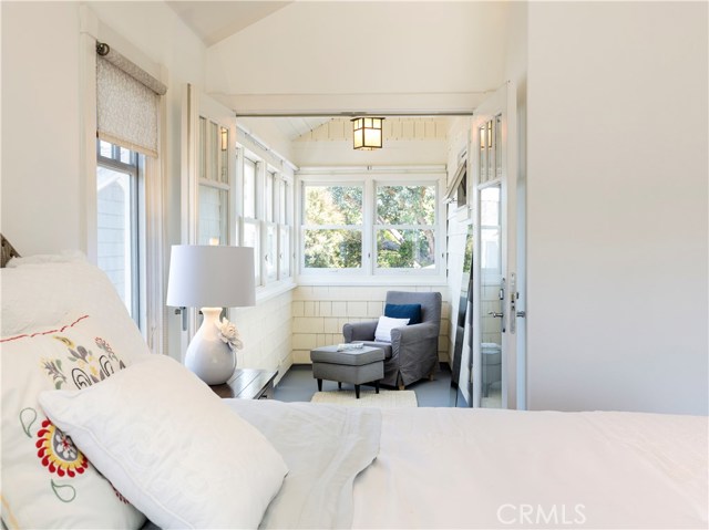 2713 Oak Avenue, Manhattan Beach, California 90266, 4 Bedrooms Bedrooms, ,2 BathroomsBathrooms,Residential,Sold,Oak,SB19125153