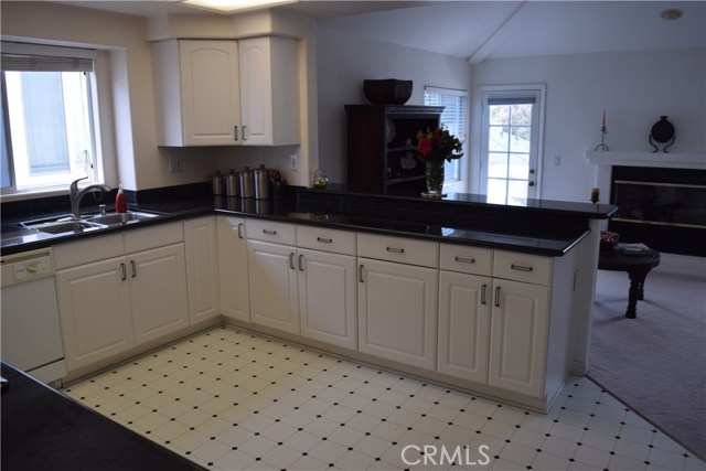 720 Lucia Avenue, Redondo Beach, California 90277, 5 Bedrooms Bedrooms, ,3 BathroomsBathrooms,Residential,Sold,Lucia,SB17080801