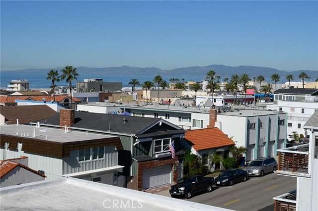 900 Manhattan Avenue, Hermosa Beach, California 90254, 4 Bedrooms Bedrooms, ,3 BathroomsBathrooms,Residential,Sold,Manhattan,PV20025894