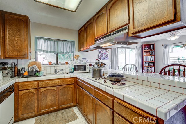 2521 Carnegie Lane, Redondo Beach, California 90278, 2 Bedrooms Bedrooms, ,1 BathroomBathrooms,Residential,Sold,Carnegie,SB19210516