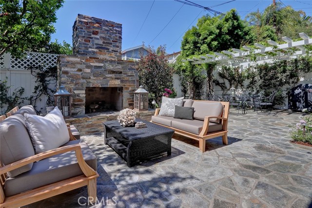 3201 Pine Avenue, Manhattan Beach, California 90266, 5 Bedrooms Bedrooms, ,3 BathroomsBathrooms,Residential,Sold,Pine,SB19035118