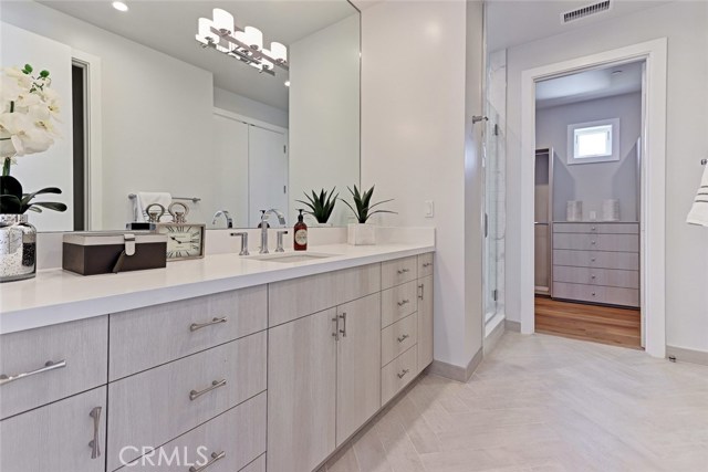 1450 23rd Street, Manhattan Beach, California 90266, 5 Bedrooms Bedrooms, ,2 BathroomsBathrooms,Residential,Sold,23rd,SB17111240