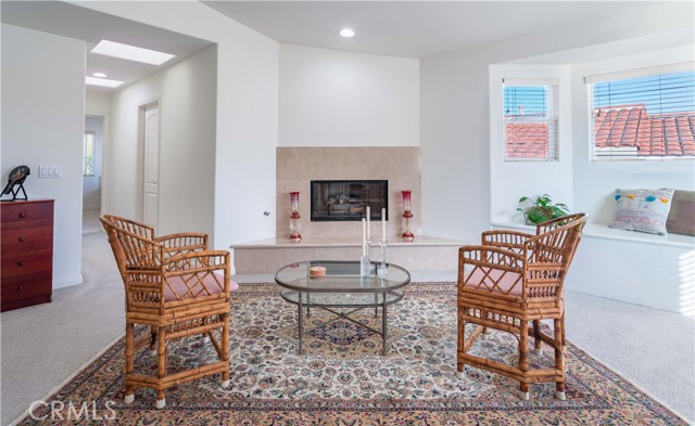 Master Bedroom - Sitting area