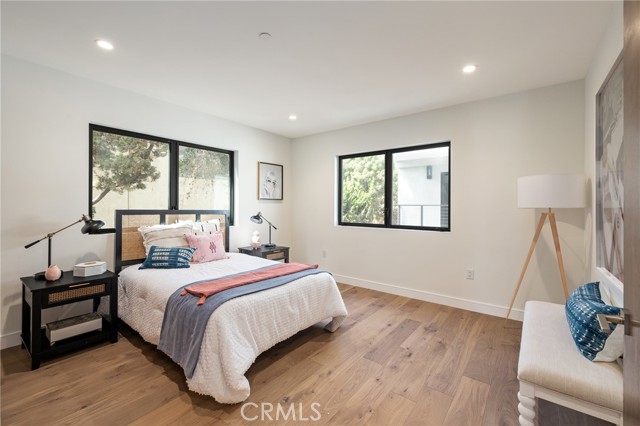 Spacious bedroom with private bath(shown here using reverse of 961 Unit A staging)