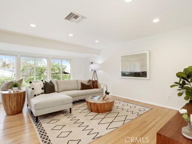 3 Bed Home for Sale in Calabasas, California