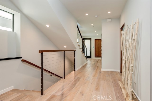 1511 Golden Avenue, Hermosa Beach, California 90254, 5 Bedrooms Bedrooms, ,2 BathroomsBathrooms,Residential,Sold,Golden,SB19224666