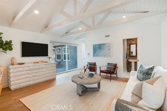 3528 Maple Avenue, Manhattan Beach, California 90266, 3 Bedrooms Bedrooms, ,2 BathroomsBathrooms,Residential,Sold,Maple,SB20187420