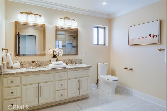 3208 Pacific Avenue, Manhattan Beach, California 90266, 4 Bedrooms Bedrooms, ,3 BathroomsBathrooms,Residential,Sold,Pacific,SB18253050