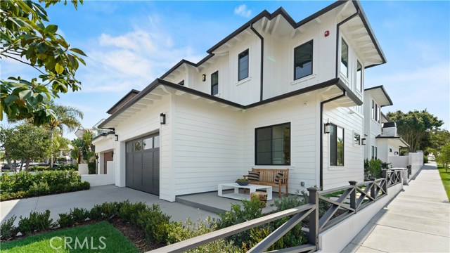 1712 Meadows Avenue, Manhattan Beach, California 90266, 5 Bedrooms Bedrooms, ,2 BathroomsBathrooms,Residential,Sold,Meadows,SB20199095