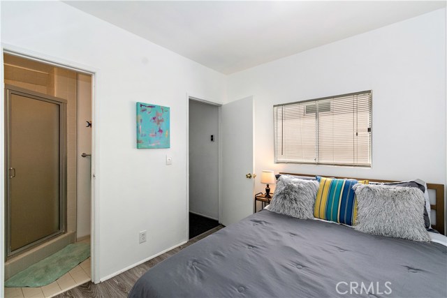 216 39th Street, Manhattan Beach, California 90266, 2 Bedrooms Bedrooms, ,2 BathroomsBathrooms,Residential,Sold,39th,SB19218837