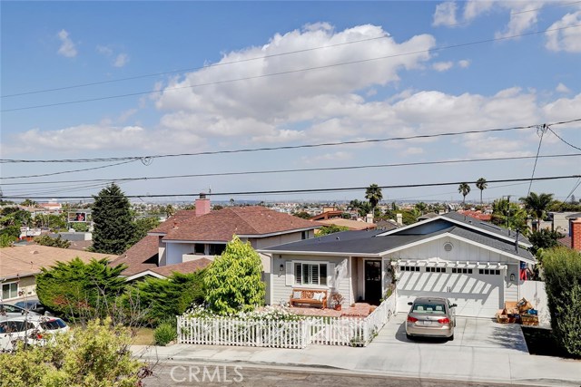 1221 Stanford Avenue, Redondo Beach, California 90278, 3 Bedrooms Bedrooms, ,2 BathroomsBathrooms,Residential,Sold,Stanford,SB19233175