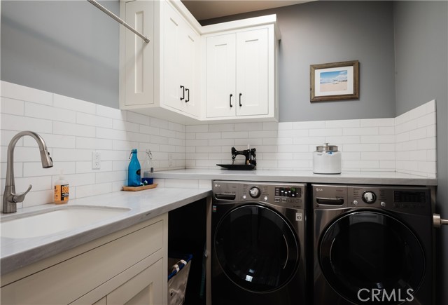 539 23rd Street, Manhattan Beach, California 90266, 5 Bedrooms Bedrooms, ,2 BathroomsBathrooms,Residential,Sold,23rd,SB21059502
