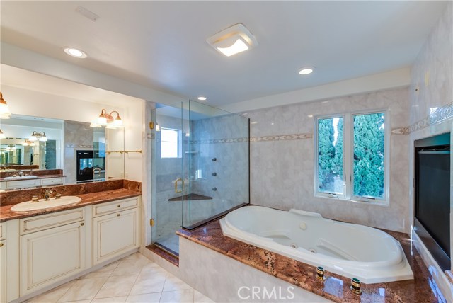 607 Guadalupe Avenue, Redondo Beach, California 90277, 4 Bedrooms Bedrooms, ,4 BathroomsBathrooms,Residential,Sold,Guadalupe,PV18043170