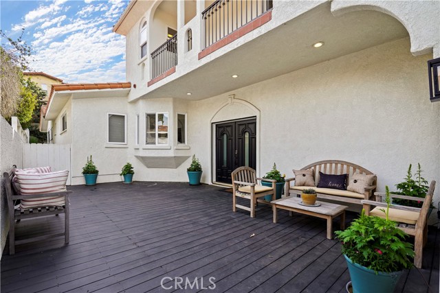 940 Rosecrans Avenue, Manhattan Beach, California 90266, 5 Bedrooms Bedrooms, ,2 BathroomsBathrooms,Residential,Sold,Rosecrans,SB21035135