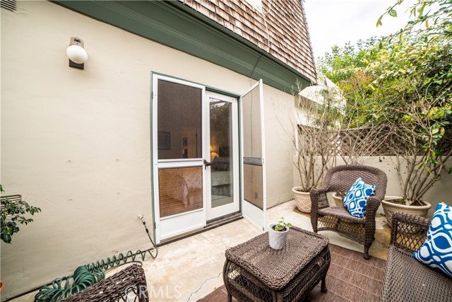 110 Guadalupe Avenue, Redondo Beach, California 90277, 3 Bedrooms Bedrooms, ,3 BathroomsBathrooms,Residential,Sold,Guadalupe,SB18068186