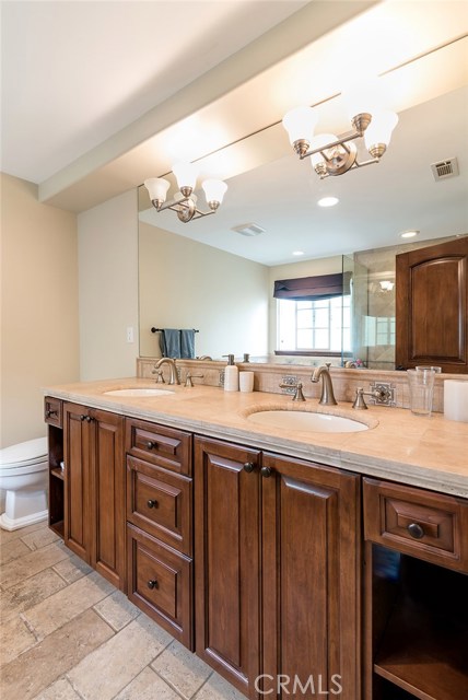 161 1st Court, Hermosa Beach, California 90254, 3 Bedrooms Bedrooms, ,3 BathroomsBathrooms,Residential,Sold,1st,SB18066739