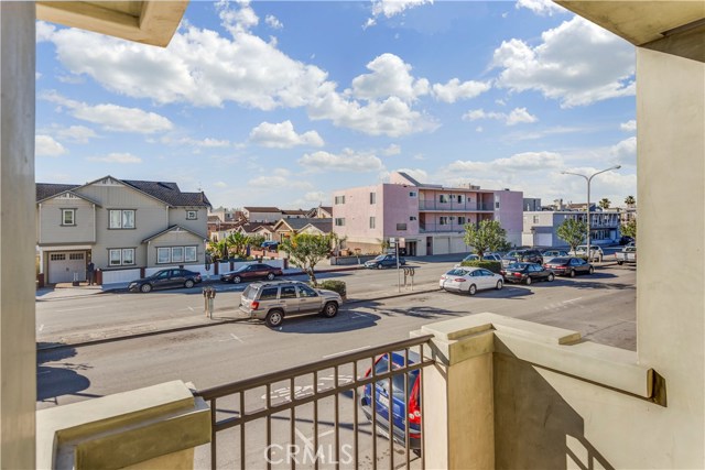 640 Hermosa Avenue, Hermosa Beach, California 90254, 3 Bedrooms Bedrooms, ,3 BathroomsBathrooms,Residential,Sold,Hermosa,SB20004668