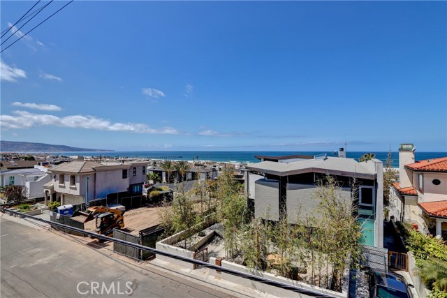 1955 Monterey Boulevard, Hermosa Beach, California 90254, 4 Bedrooms Bedrooms, ,2 BathroomsBathrooms,Residential,Sold,Monterey,SB18111119