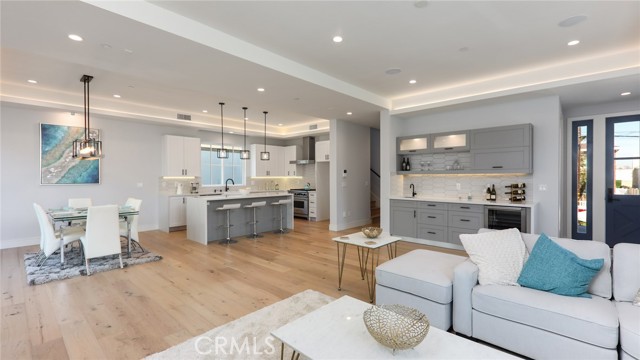 1908 Bataan Road, Redondo Beach, California 90278, 4 Bedrooms Bedrooms, ,3 BathroomsBathrooms,Residential,Sold,Bataan,PV21039465