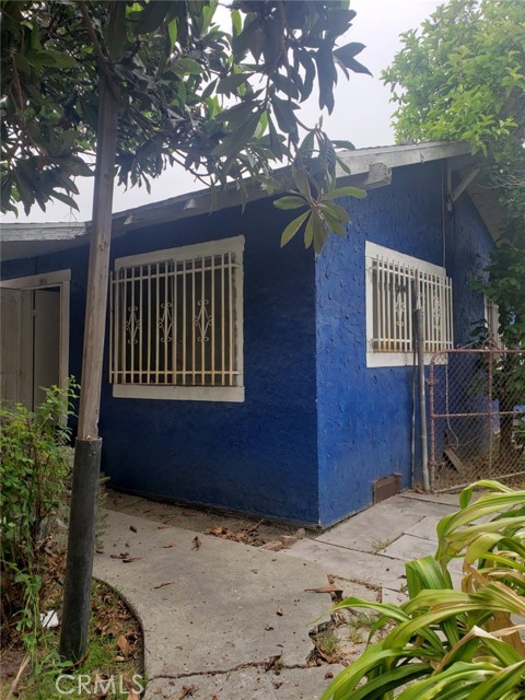1 Bed Home for Sale in Los Angeles, California