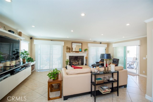 113 Guadalupe Avenue, Redondo Beach, California 90277, 4 Bedrooms Bedrooms, ,3 BathroomsBathrooms,Residential,Sold,Guadalupe,IG18073720