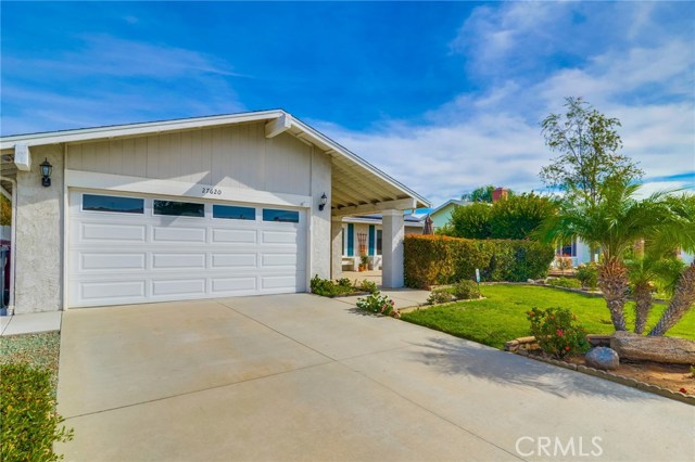 Photo of 27620 Charlestown Drive, Menifee, CA 92586