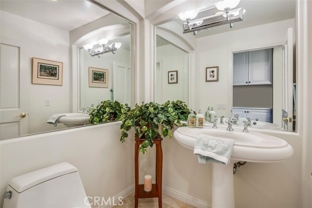 56 Via Porto Grande, Rancho Palos Verdes, California 90275, 5 Bedrooms Bedrooms, ,4 BathroomsBathrooms,Residential,Sold,Via Porto Grande,PV19056516