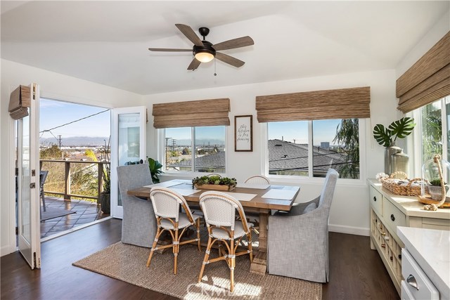 2112 Magnolia Avenue, Manhattan Beach, California 90266, 4 Bedrooms Bedrooms, ,2 BathroomsBathrooms,Residential,Sold,Magnolia,SB20010453
