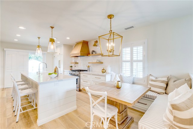 861 12th Court, Manhattan Beach, California 90266, 3 Bedrooms Bedrooms, ,1 BathroomBathrooms,Residential,Sold,12th,SB20006910