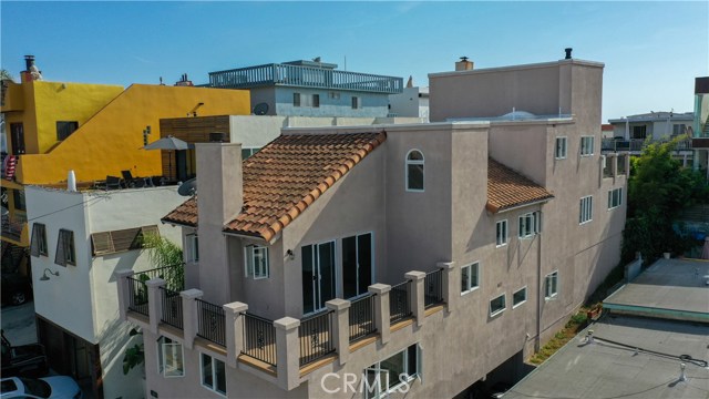 821 Cypress Avenue, Hermosa Beach, California 90254, 5 Bedrooms Bedrooms, ,4 BathroomsBathrooms,Residential,Sold,Cypress,SB20119833