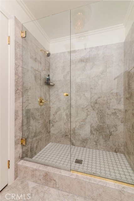 420 Esplanade, Redondo Beach, California 90277, 3 Bedrooms Bedrooms, ,2 BathroomsBathrooms,Residential,Sold,Esplanade,SB17257149