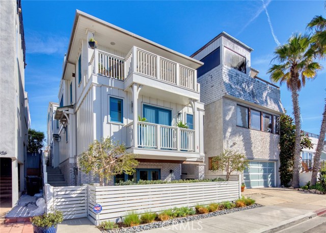 2618 Manhattan Avenue, Hermosa Beach, California 90254, 5 Bedrooms Bedrooms, ,4 BathroomsBathrooms,Residential,Sold,Manhattan,SB21009300