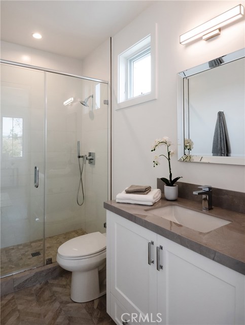 617 31st Street, Manhattan Beach, California 90266, 7 Bedrooms Bedrooms, ,2 BathroomsBathrooms,Residential,Sold,31st,SB20084953