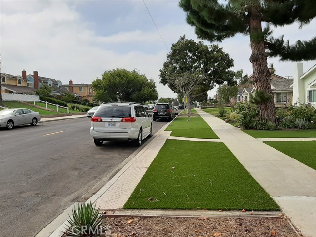 427 Paulina Ave, Redondo Beach, California 90277, 3 Bedrooms Bedrooms, ,1 BathroomBathrooms,Residential,Sold,Paulina Ave,SB20187373