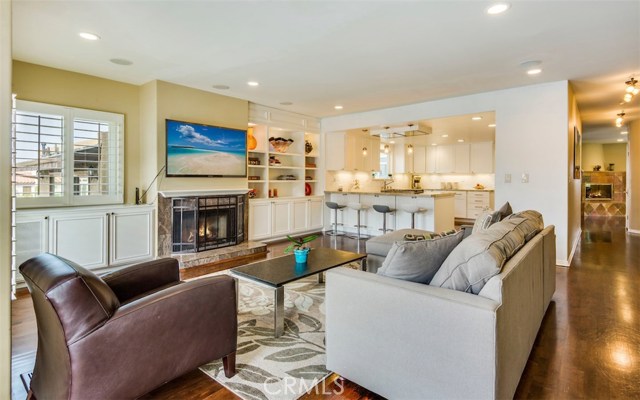 202 Lucia Avenue, Redondo Beach, California 90277, 4 Bedrooms Bedrooms, ,3 BathroomsBathrooms,Residential,Sold,Lucia,PV17247828