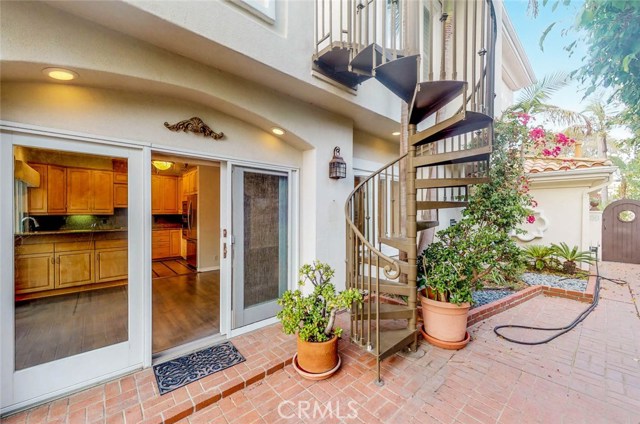 616 Sapphire Street, Redondo Beach, California 90277, 3 Bedrooms Bedrooms, ,3 BathroomsBathrooms,Residential,Sold,Sapphire,SB18285670