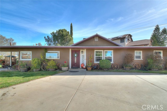 Detail Gallery Image 1 of 1 For 35498 Avenue H, Yucaipa,  CA 92399 - 4 Beds | 1 Baths