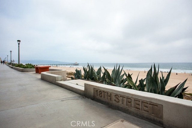 212 18th Street, Manhattan Beach, California 90266, 5 Bedrooms Bedrooms, ,2 BathroomsBathrooms,Residential,Sold,18th,SB19003217