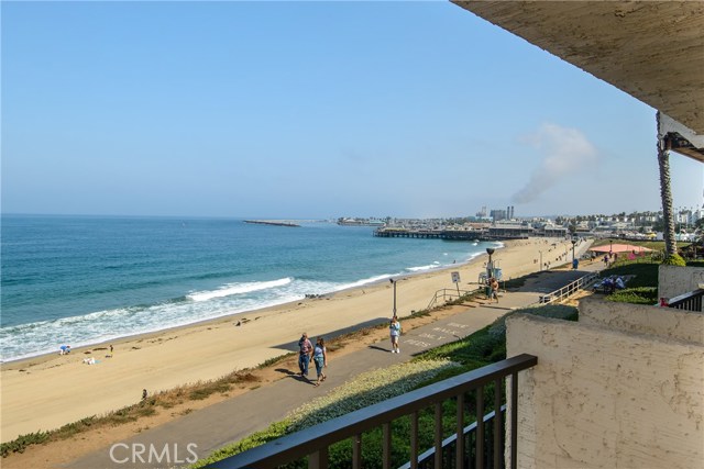 555 Esplanade #112, Redondo Beach, California 90277, 1 Bedroom Bedrooms, ,1 BathroomBathrooms,Residential,Sold,Esplanade #112,PW17146185