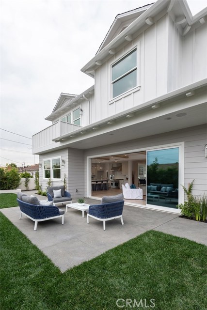 2306 Robinson Street, Redondo Beach, California 90278, 5 Bedrooms Bedrooms, ,4 BathroomsBathrooms,Residential,Sold,Robinson,PV18292659