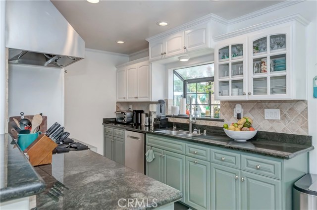 3404 Mcbain Avenue, Redondo Beach, California 90278, 3 Bedrooms Bedrooms, ,1 BathroomBathrooms,Residential,Sold,Mcbain,PV20018698