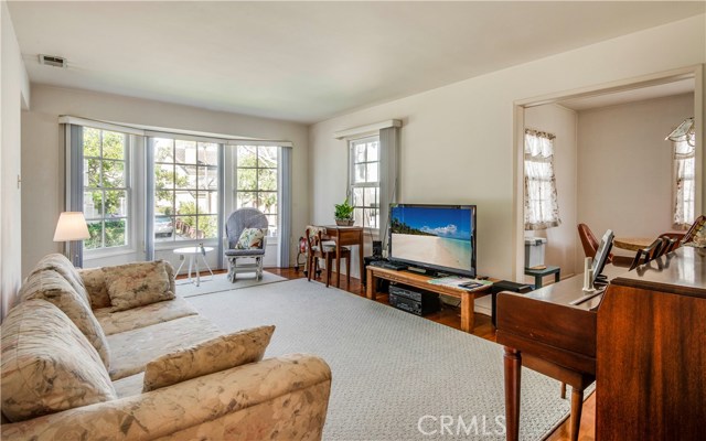 1166 Magnolia Avenue, Manhattan Beach, California 90266, 3 Bedrooms Bedrooms, ,2 BathroomsBathrooms,Residential,Sold,Magnolia,SB19063991 1166 Magnolia Avenue, Manhattan Beach, California 90266, 3 Bedrooms Bedrooms, ,2 BathroomsBathrooms,Residential,Sold,Magnolia,SB19063991