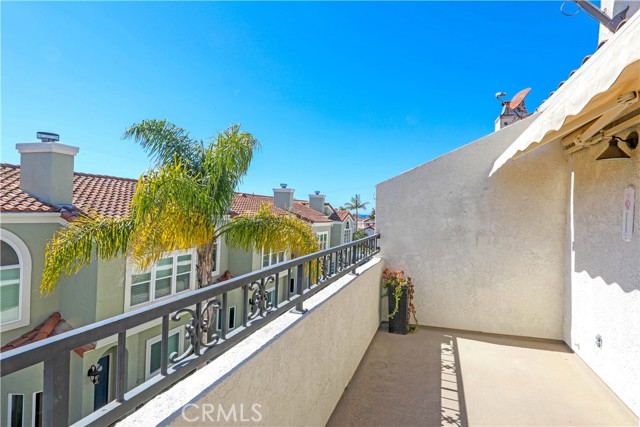 220 Helberta Avenue, Redondo Beach, California 90277, 3 Bedrooms Bedrooms, ,2 BathroomsBathrooms,Residential,Sold,Helberta,OC21092199