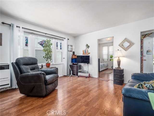 117 Helberta Avenue, Redondo Beach, California 90277, 4 Bedrooms Bedrooms, ,4 BathroomsBathrooms,Residential,Sold,Helberta,SB20097493