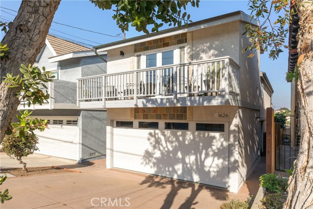 1626 Stanford Avenue, Redondo Beach, California 90278, 3 Bedrooms Bedrooms, ,2 BathroomsBathrooms,Residential,Sold,Stanford,SB21017575